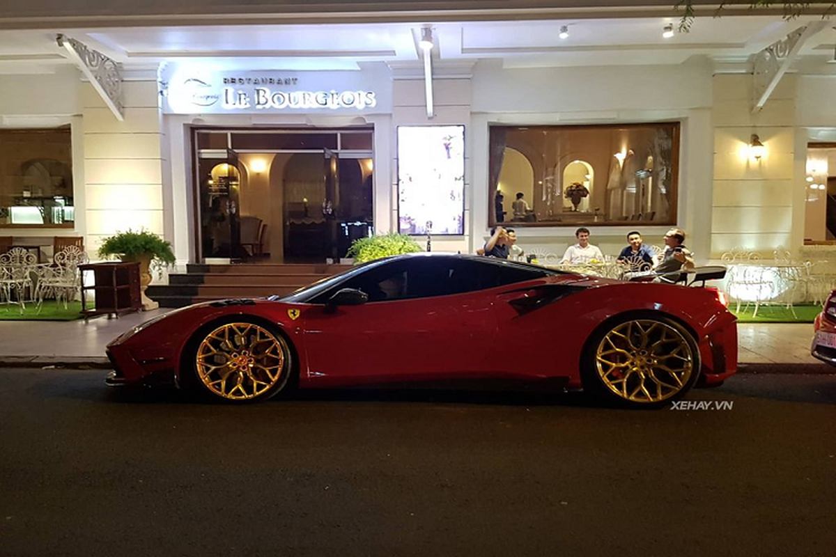 Sieu xe Ferrari 488 GTB do Mansory lan banh o Sai Gon-Hinh-4