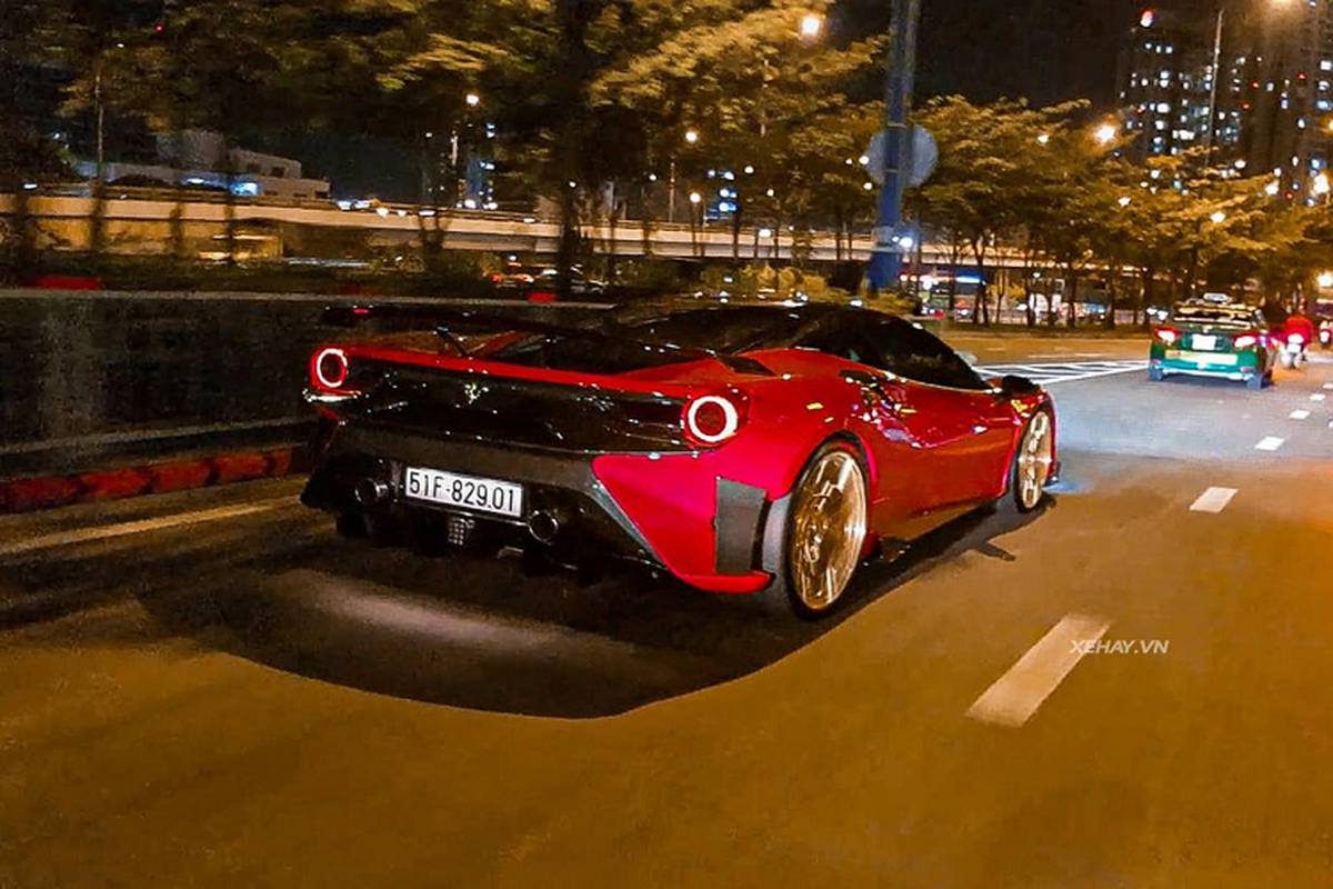 Sieu xe Ferrari 488 GTB do Mansory lan banh o Sai Gon-Hinh-5