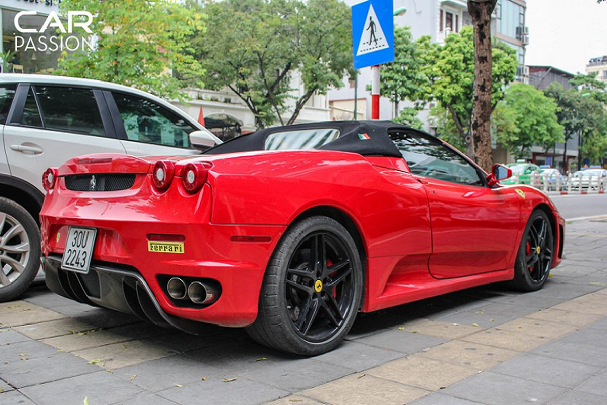 Sieu xe Ferrari F430 Spider tien ty do ruc tren pho Ha Noi-Hinh-2