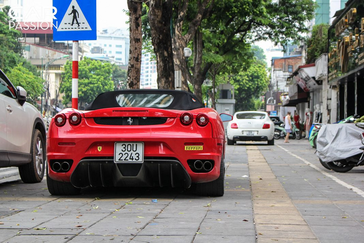 Sieu xe Ferrari F430 Spider tien ty do ruc tren pho Ha Noi-Hinh-3