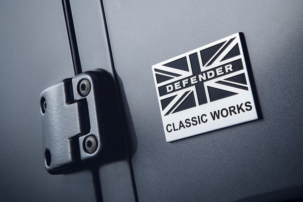 Land Rover Defender cu “khai tu” van nang cap khung-Hinh-6