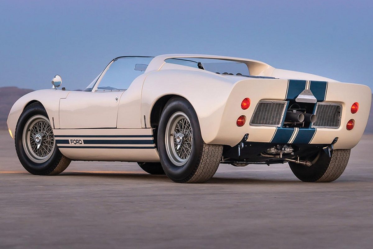 Sieu xe Ford GT40 Roadster 