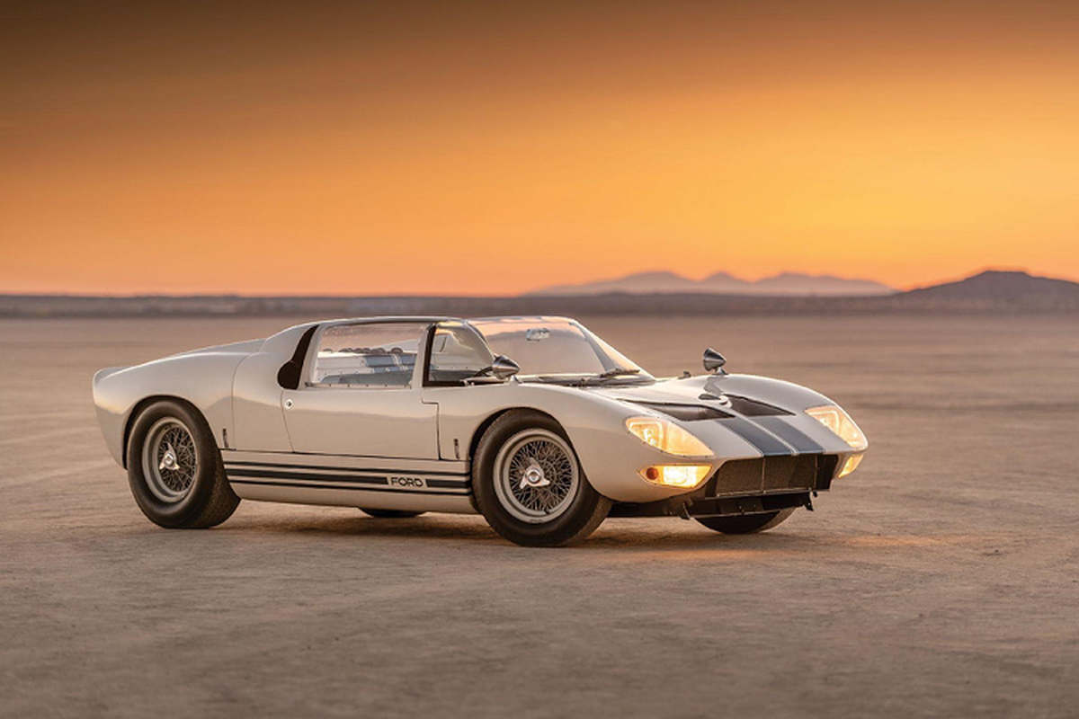 Sieu xe Ford GT40 Roadster 