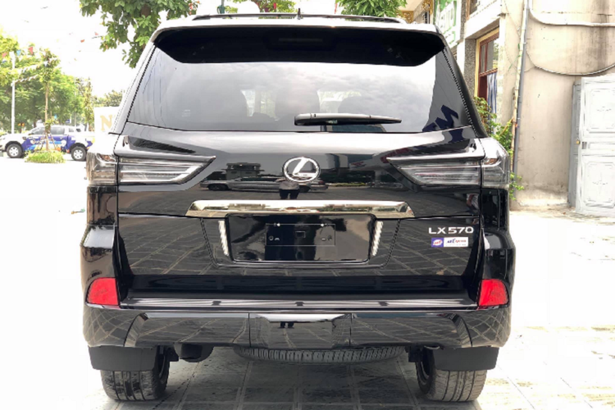 Xe sang Lexus LX 570 Inspiration hon 9 ty tai Viet Nam-Hinh-9