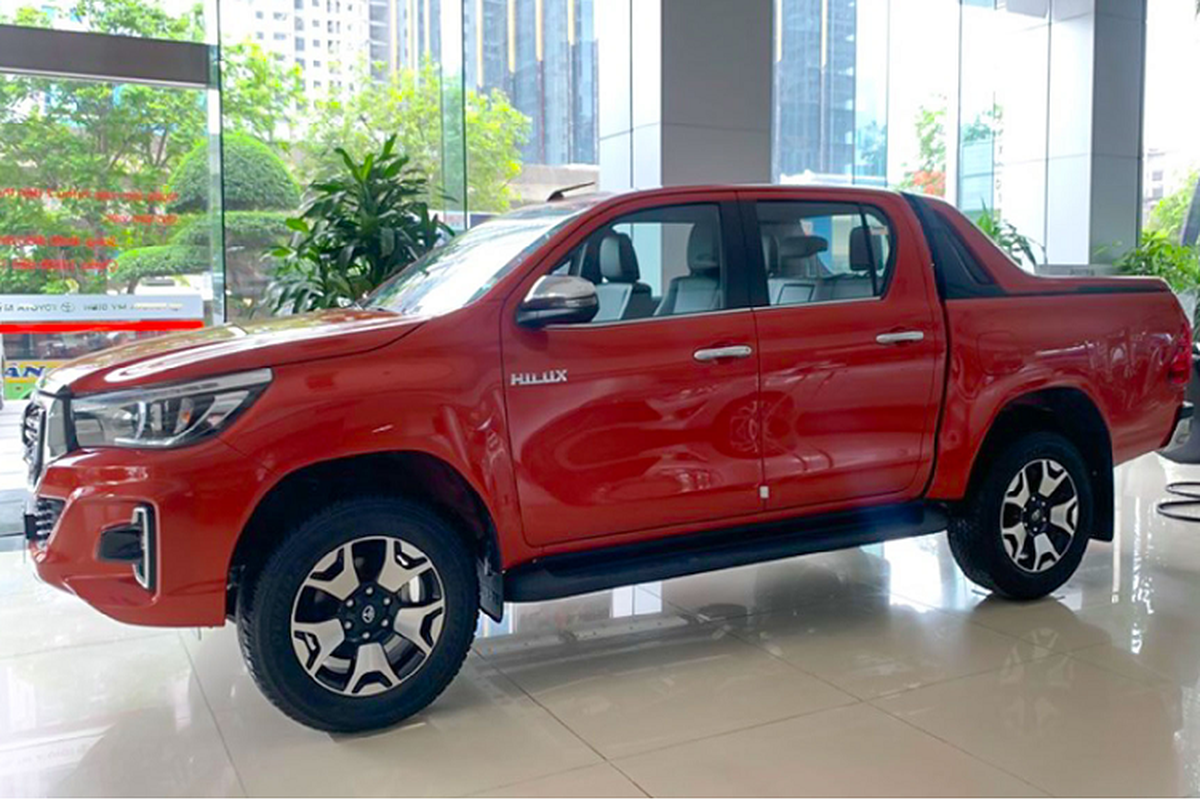 Toyota Hilux giam gia 30 trieu, them phien ban 1 cau-Hinh-9