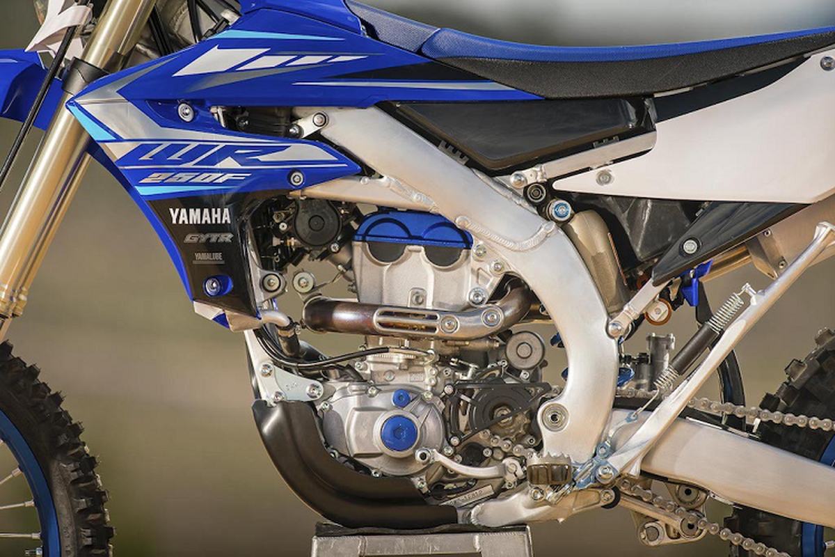 Soi moto “cao cao” Yamaha WR250F gan 200 trieu-Hinh-3