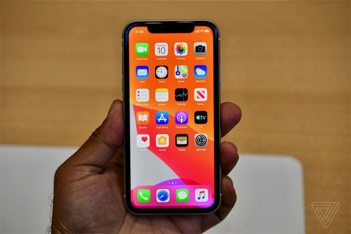 Can canh iPhone 11: Chiec iPhone flagship gia re nhat cua Apple