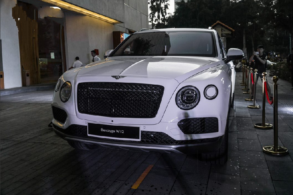 Can canh Bentley Bentayga “hang thua” hon 20 ty o HN-Hinh-2