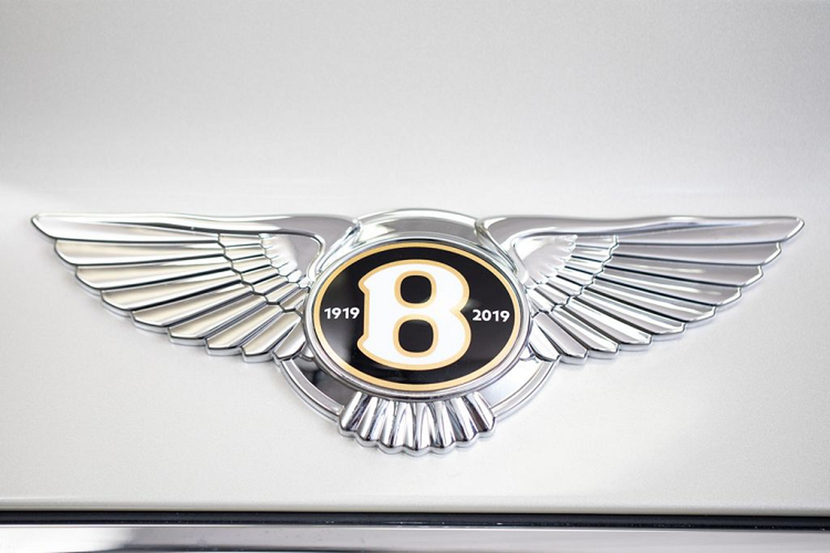 Bentley Bentayga Stetson Edition - SUV sieu sang cho dan cao boi-Hinh-8