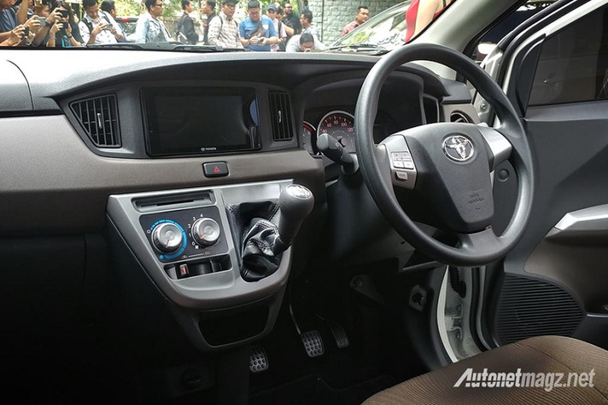 Toyota Calya 7 cho ngoi chi 225 trieu dong tai Dong Nam A-Hinh-5