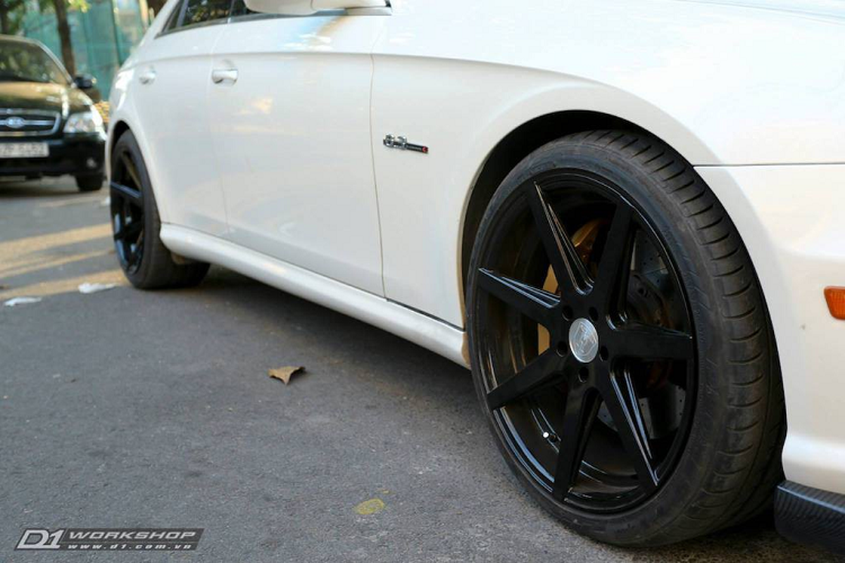 Mercedes CLS 63 AMG doi cu manh nhu sieu xe o Sai Gon-Hinh-4