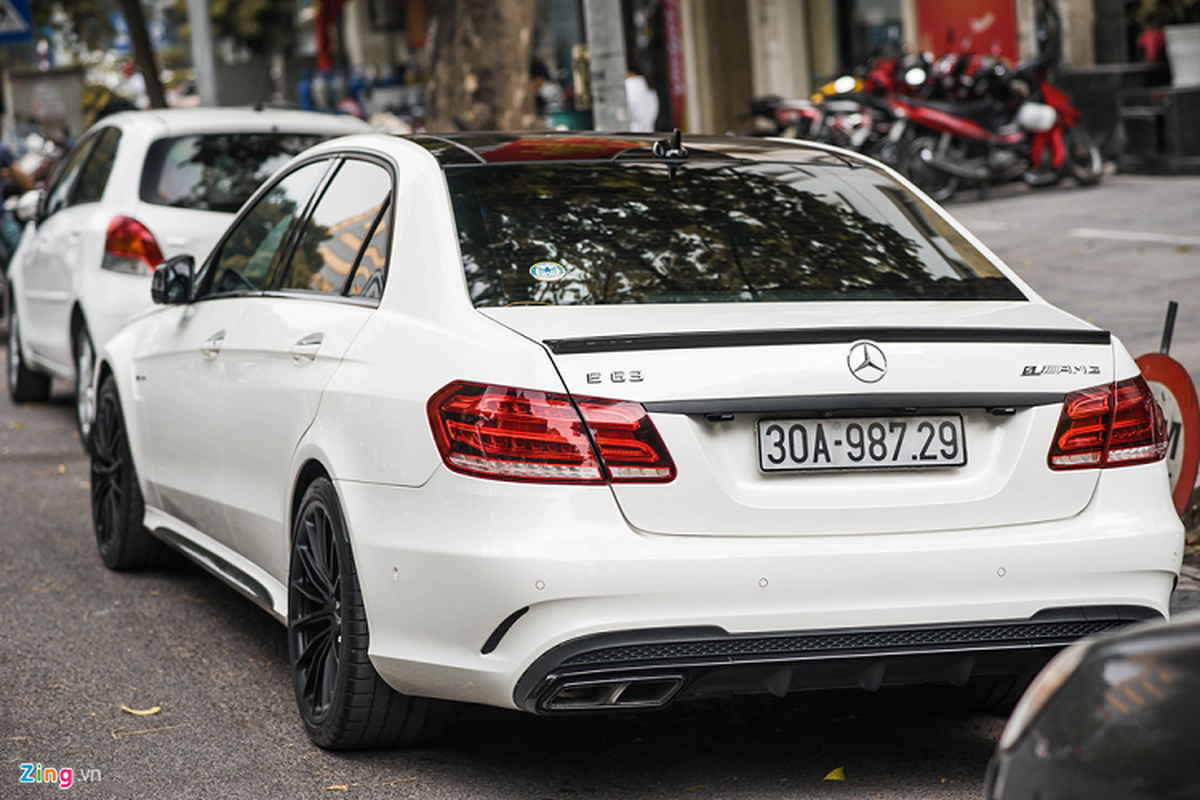 Can canh Mercedes-AMG E 63 S gia 7 ty dong tai Viet Nam-Hinh-4
