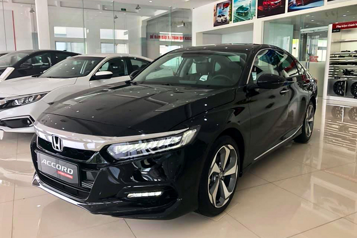 Honda Accord moi ve Viet Nam, dat hon Camry tu 94 trieu dong-Hinh-9