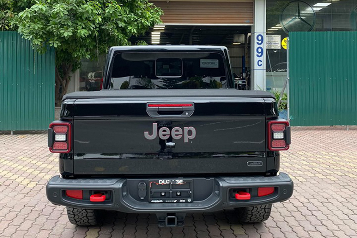 Can canh Jeep Gladiator Rubicon 2020 hang doc tai Viet Nam-Hinh-3