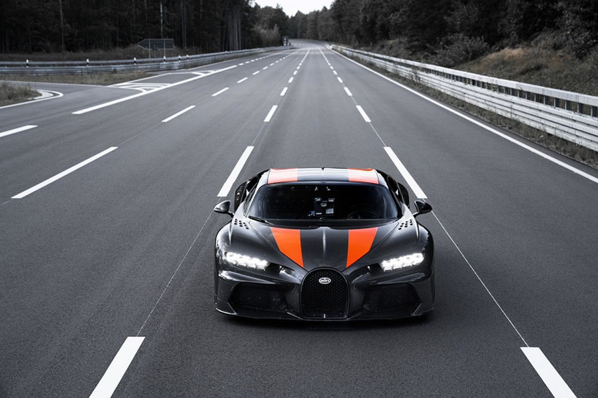 Ban suat mua Bugatti Chiron Super Sport 300+ toi 52 trieu USD-Hinh-6