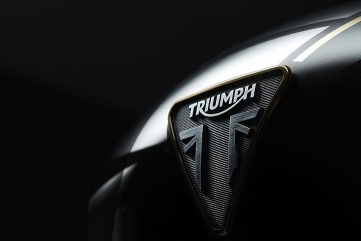 Triumph Rocket 3 R & GT 2019 tu 508 trieu dong tai My-Hinh-2