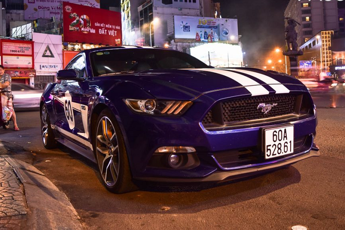 Dan choi xe co bap Ford Mustang 