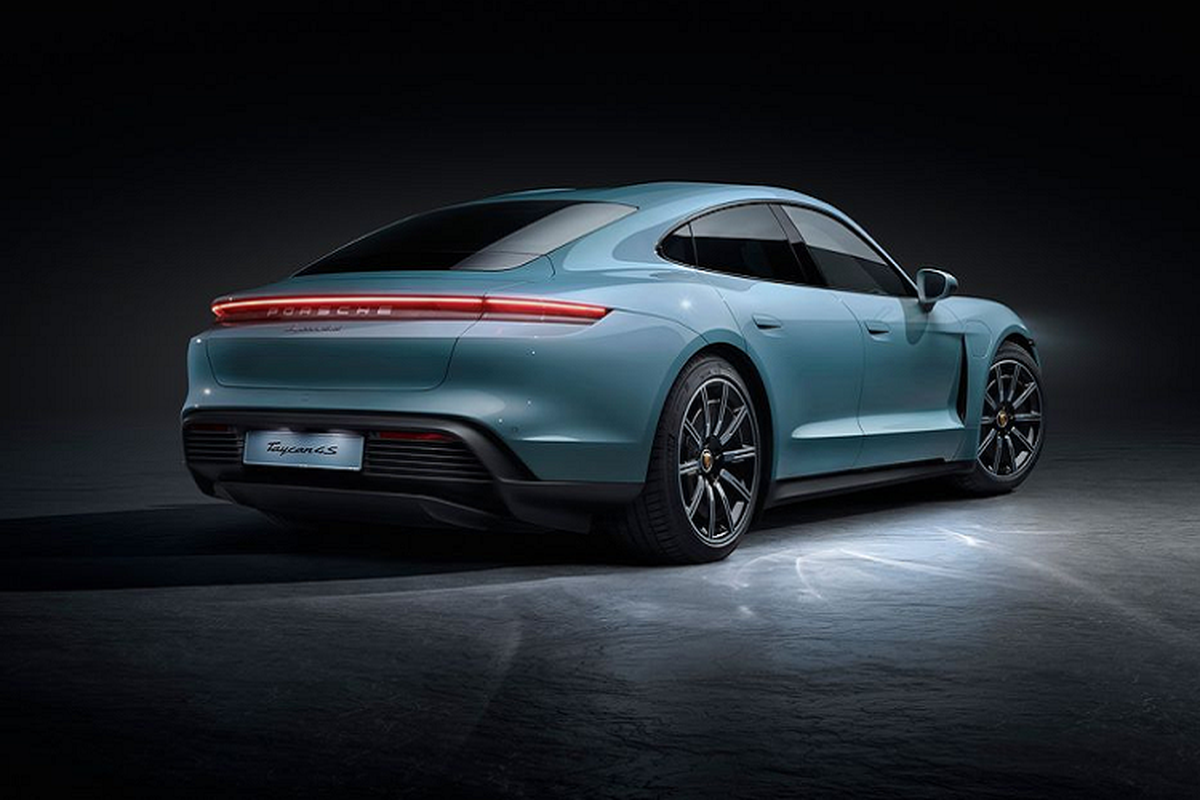 Porsche cong bo gia ban Macan Turbo & Taycan 4S 2020 moi-Hinh-3