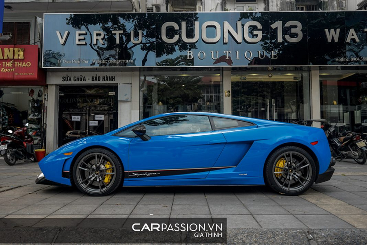 Sieu xe Lamborghini Gallardo hang hiem tai Ha Noi thay “ao” moi-Hinh-5