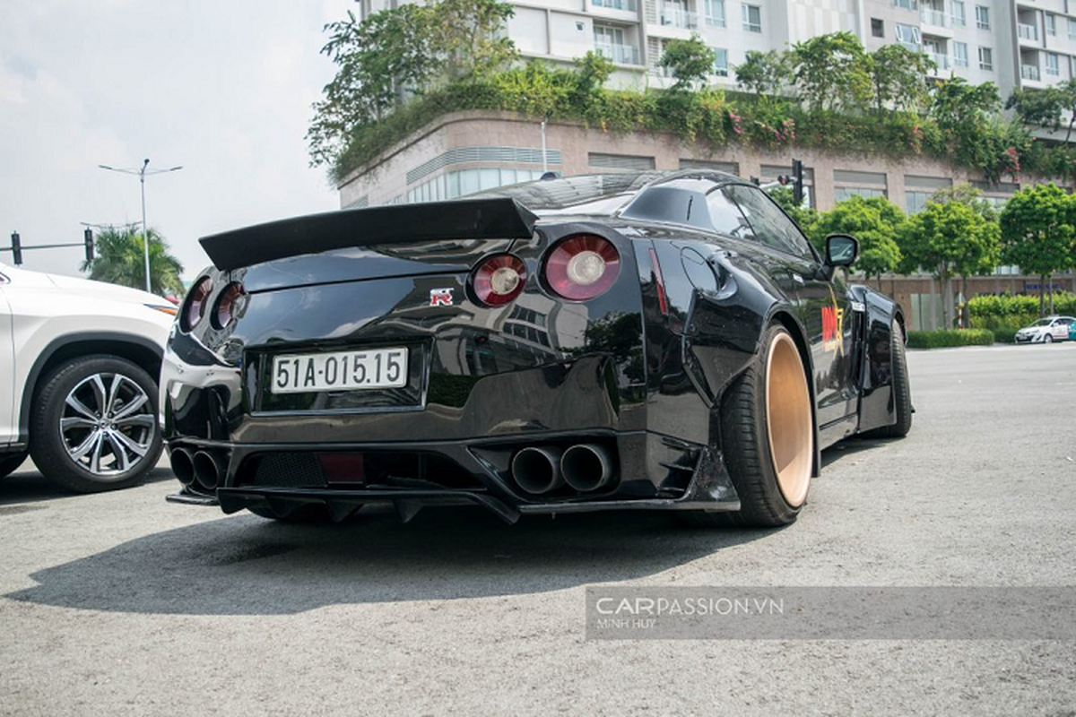 Chi tiet Nissan GT-R R35 do Wide body doc nhat Viet Nam-Hinh-3