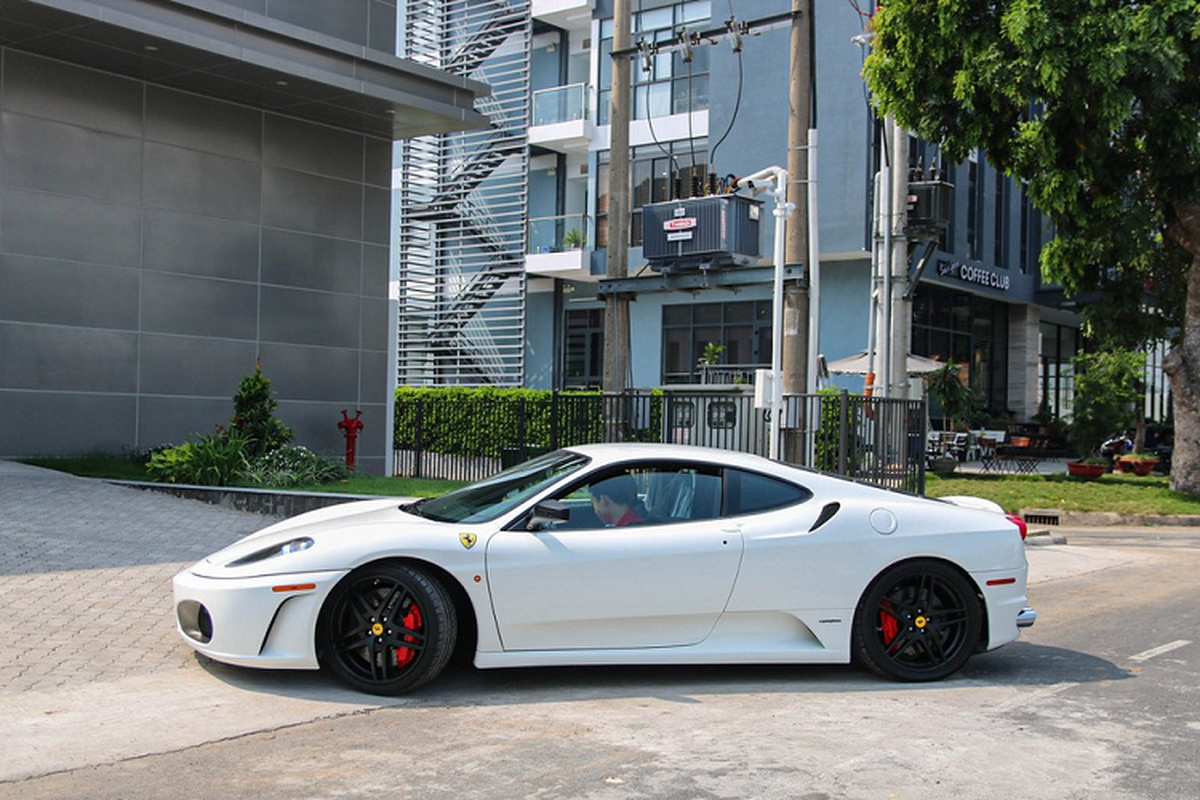 Ferrari F430 cua ong Dang Le Nguyen Vu do ong xa dat tien-Hinh-7