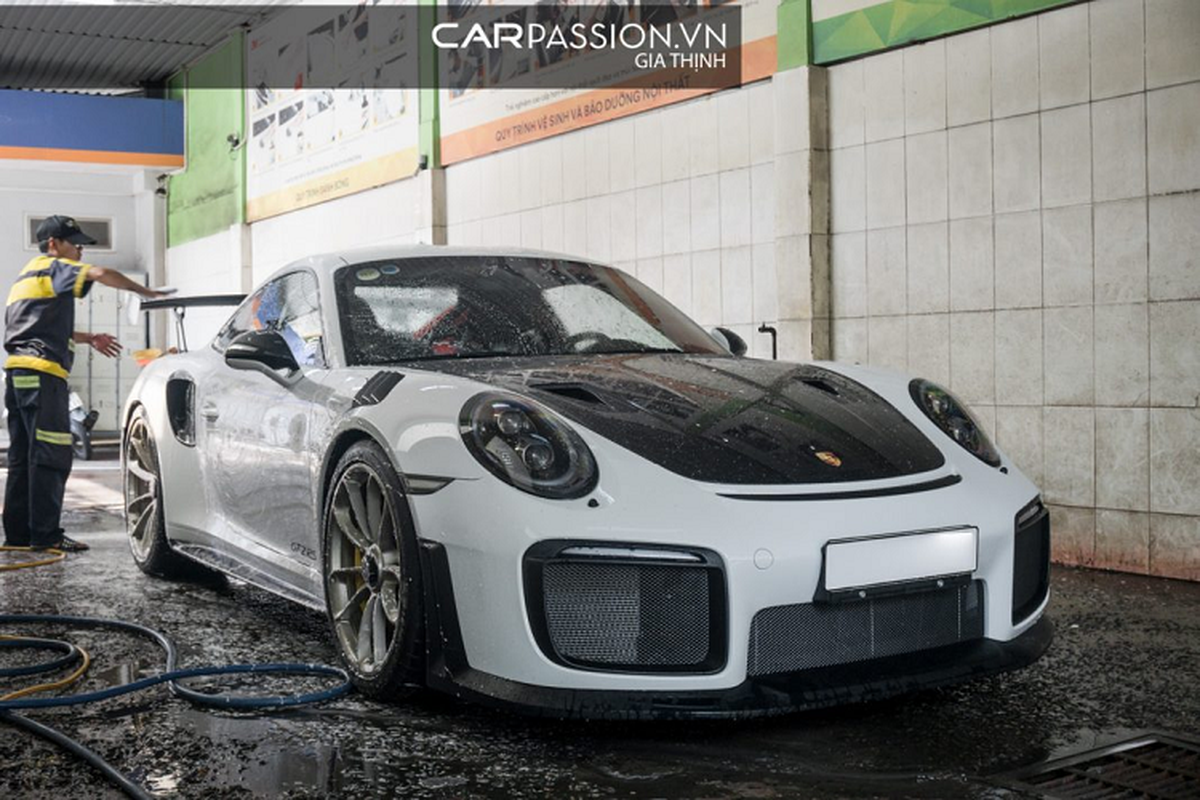 Chi tiet Porsche 911 GT2 RS hon 20 ty tai Sai Gon-Hinh-2