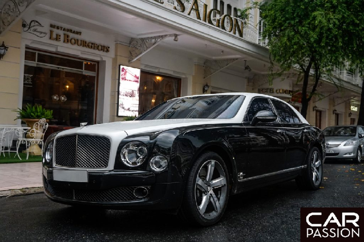 Can canh xe sang Bentley Mulsanne hon 20 ty o Sai Gon