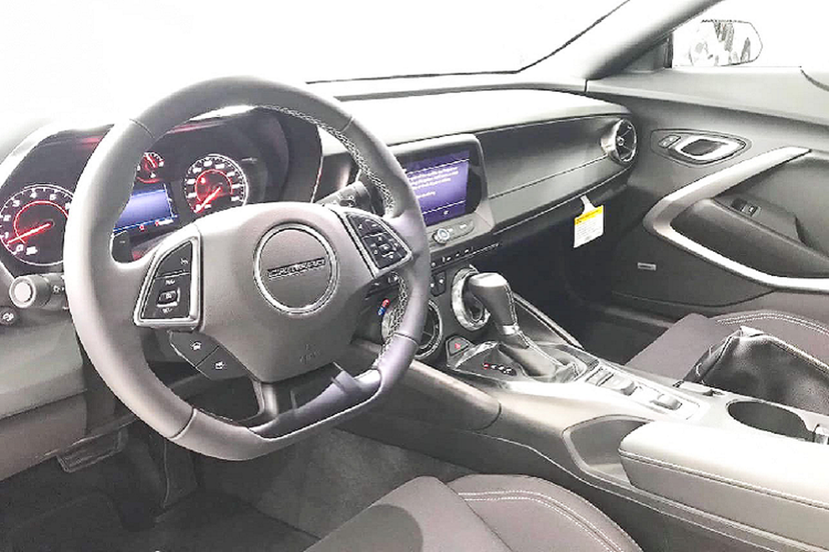 Chevrolet Camaro 2019 mui tran gan 3 ty dong o Ha Noi-Hinh-6