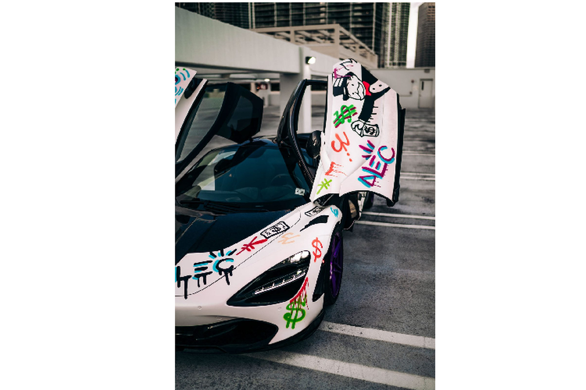 Ngam sieu xe McLaren 720S khoac ao Graffiti kich doc-Hinh-10