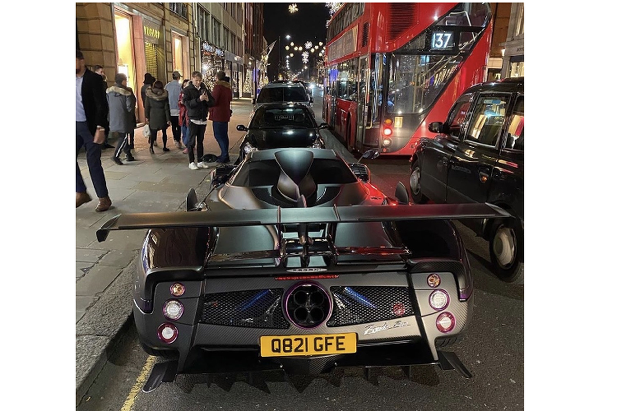 Sieu xe Pagani Zonda Zun lan dau lan banh tren pho London-Hinh-5