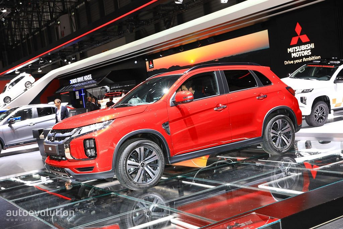 Xe gia re Mitsubishi Eclipse Cross 2020 lieu co an toan?-Hinh-4