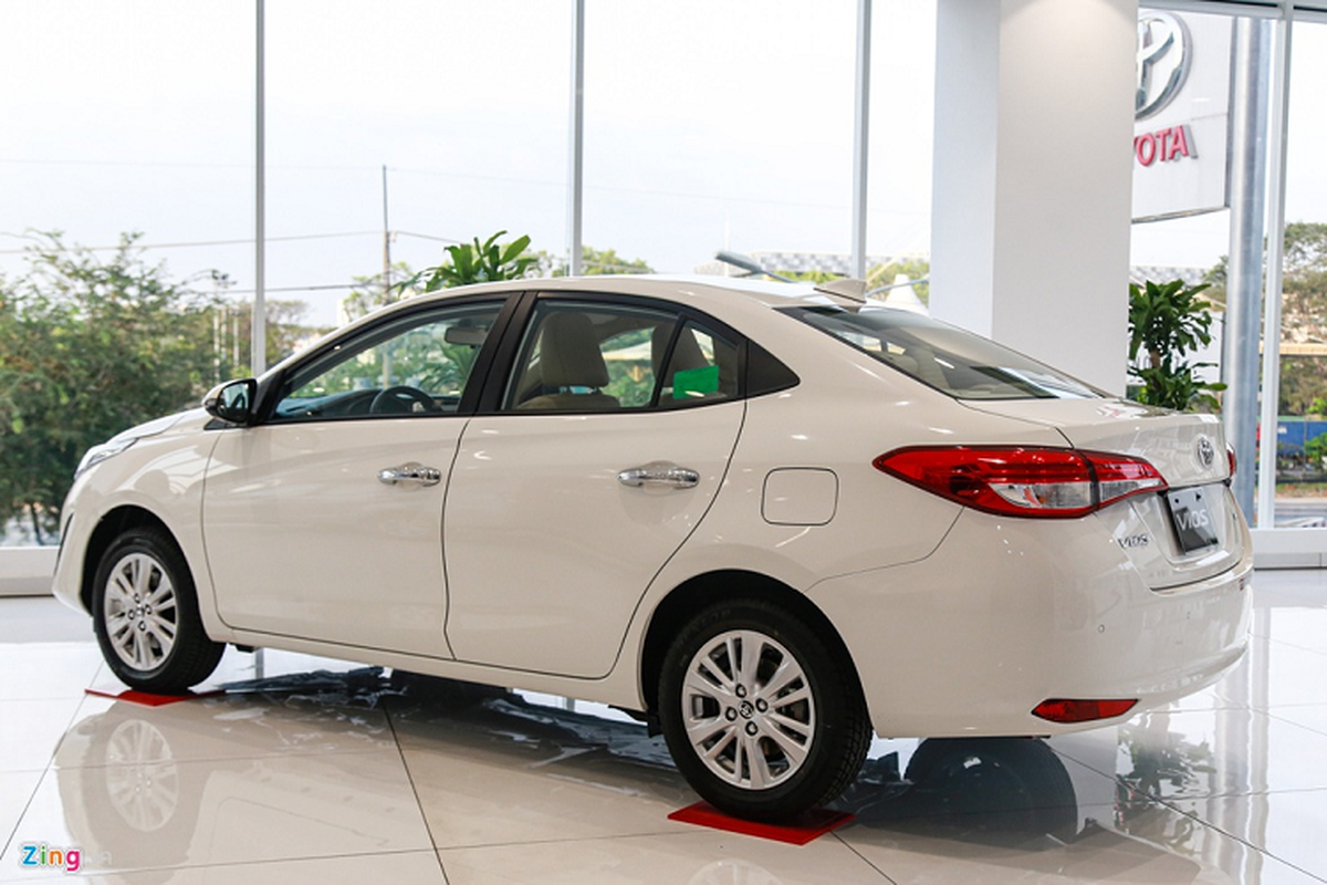 Toyota Vios 2020 - thiet ke cu, them tinh nang, giu gia ban-Hinh-3