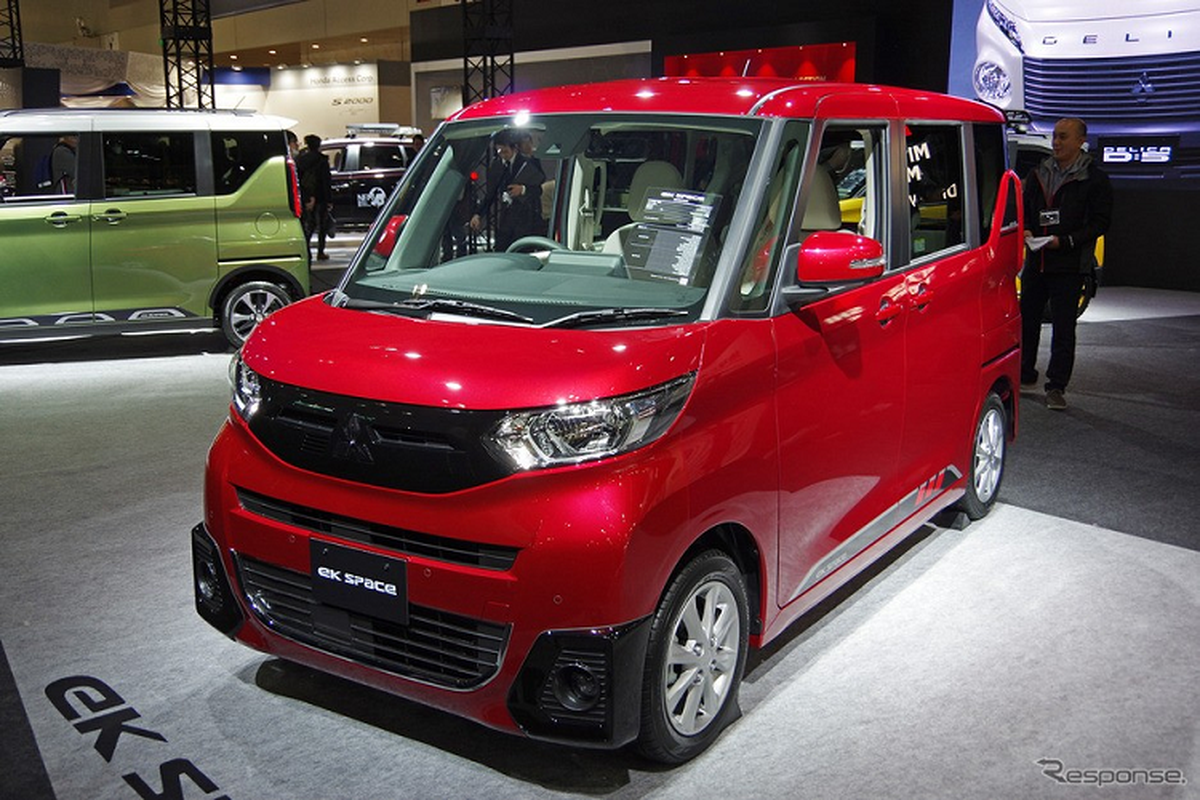 Mitsubishi eK X Space 2020 - kei car gia dinh 