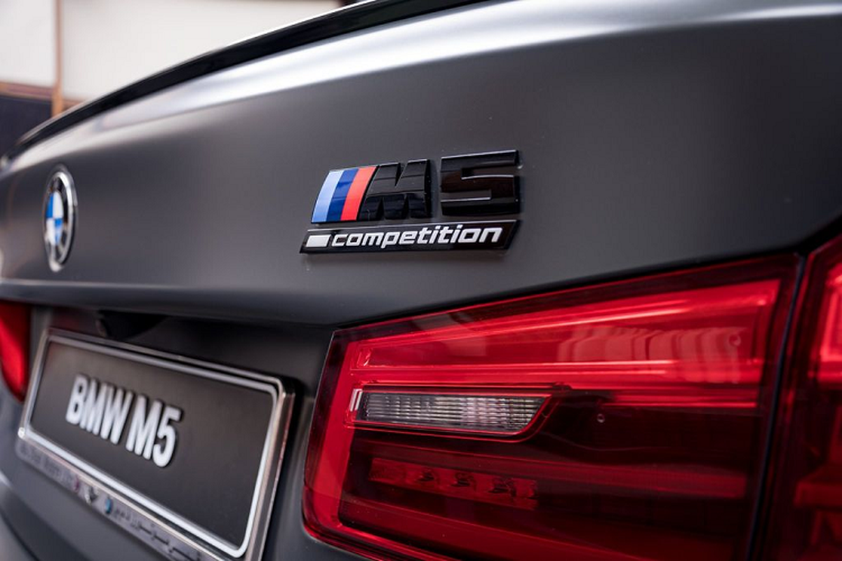 BMW M5 Edition ban ky niem 35 Years Jahre tai Abu Dhabi-Hinh-10