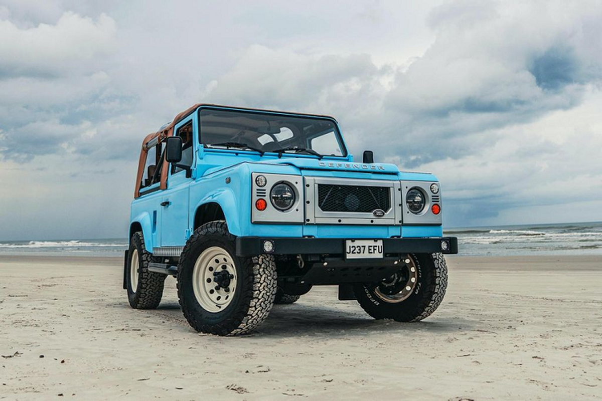 Land Rover Defender 90s doi 1992 do doc hon 4 ty dong