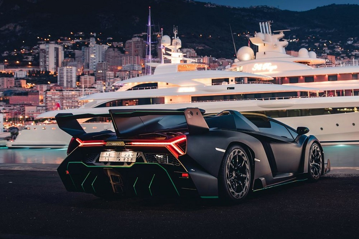 Sieu xe Lamborghini Veneno cua hoang gia A Rap ban 141 ty dong-Hinh-6