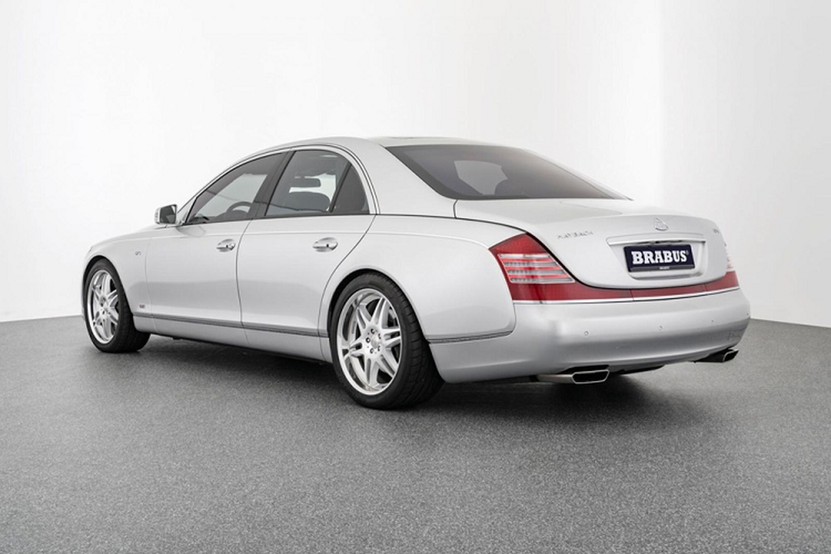 Maybach 57S dung chan ban dat hon Mercedes-Maybach S650 “dap hop“-Hinh-3