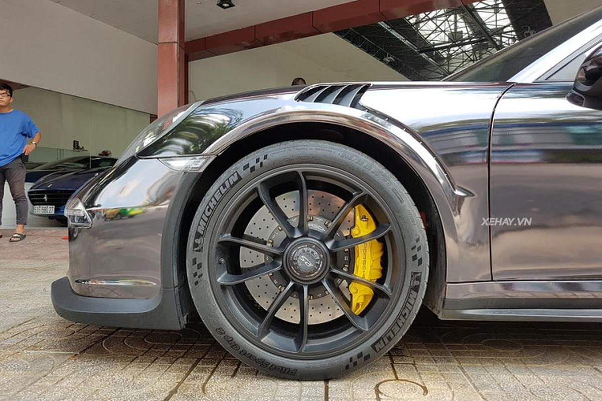 Sieu xe Porsche 911 GT3 RS hon 10 ty tren pho Sai Gon-Hinh-5