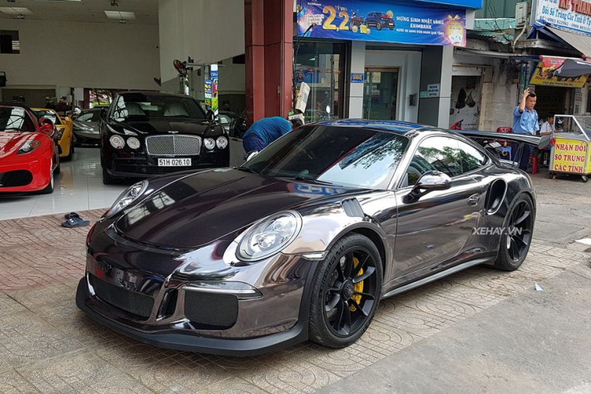 Sieu xe Porsche 911 GT3 RS hon 10 ty tren pho Sai Gon