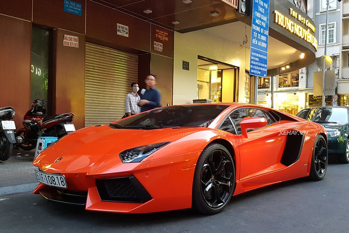 Cham mat “ngoi sao” Lamborghini Aventador tren pho Sai Gon-Hinh-3