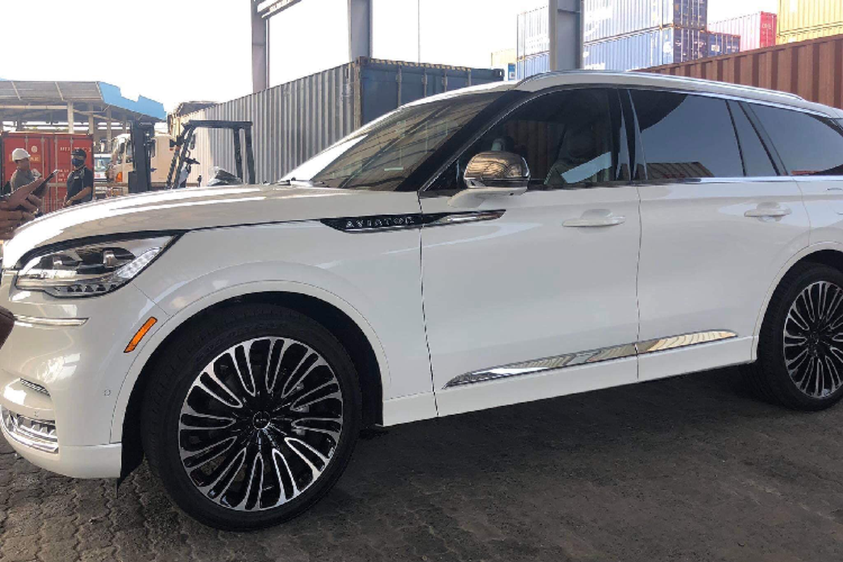 Lincoln Aviator 2020 dau tien ve Viet Nam, gan 5 ty dong-Hinh-6