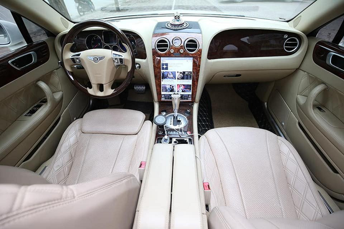 Can canh xe sang Bentley Flying Spur chi 3 ty dong o Ha Noi-Hinh-2