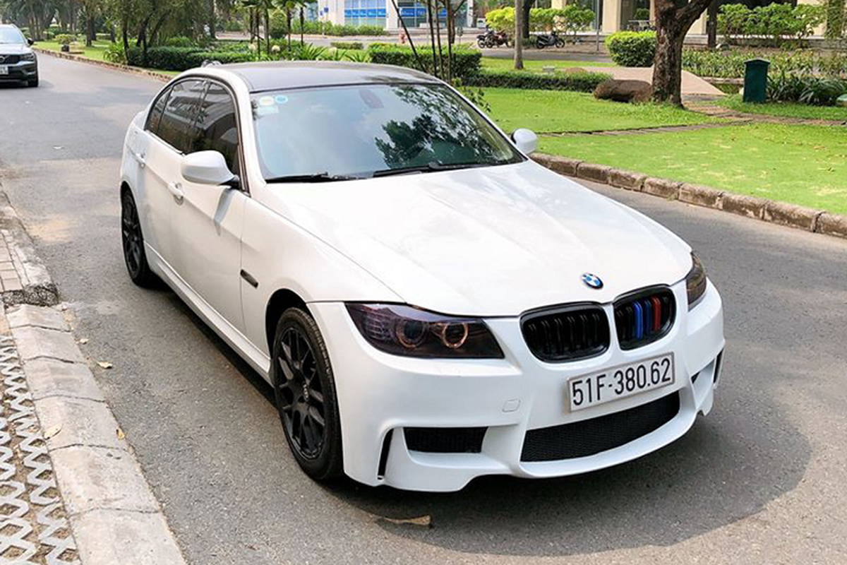 Xe sang BMW 320i sau 11 nam ban chi 470 trieu o Sai Gon