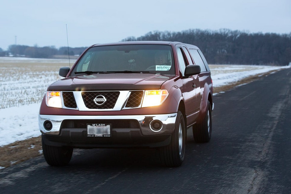 Nissan Frontier dung 13 nam, chay 1,6 trieu km 