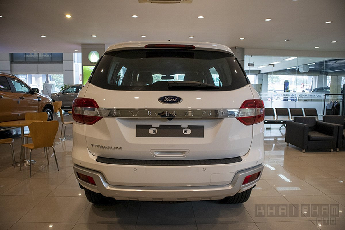 Ford Everest 2020 tu 999 trieu 