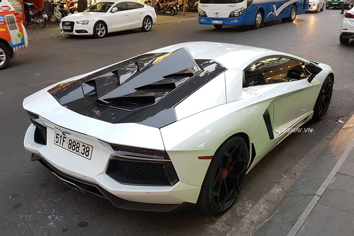 Sieu xe Lamborghini Aventador hon 20 ty chinh hang o Sai Gon-Hinh-5