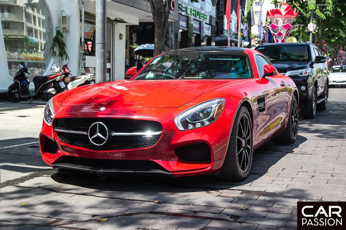 Mercedes-AMG GT-S hon 9 ty, 