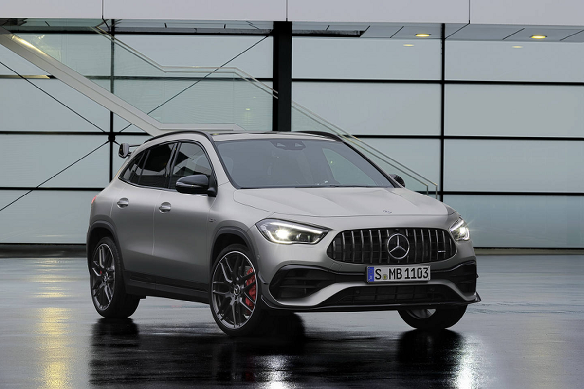 Crossover Mercedes-AMG GLA 45 2021 “noi cong” 415 ma luc