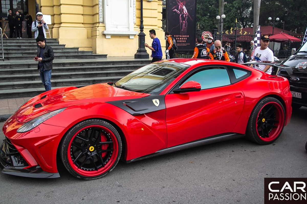 Sieu xe Ferrari F12 Berlinetta hon 22 ty lan banh tai Ha Noi-Hinh-2