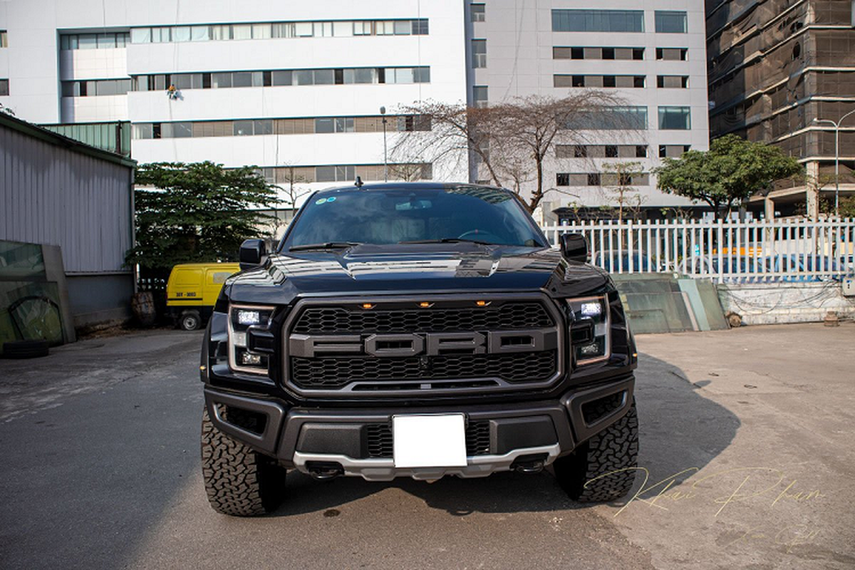 Sieu ban tai Ford F-150 Raptor Black Edition 2020, gia gap 3 lan Ranger Raptor